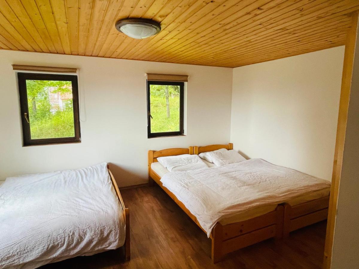 Chata Adam U Lipna Horni Plana Exterior foto